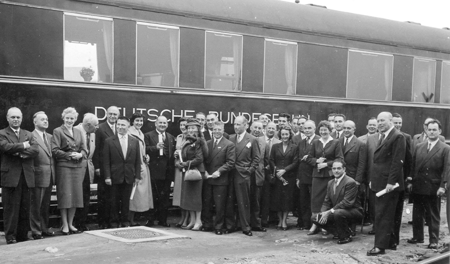 Die erste Clubreise 1955 im Oktober: Ausflug im Salonwagen nach Niedermendig